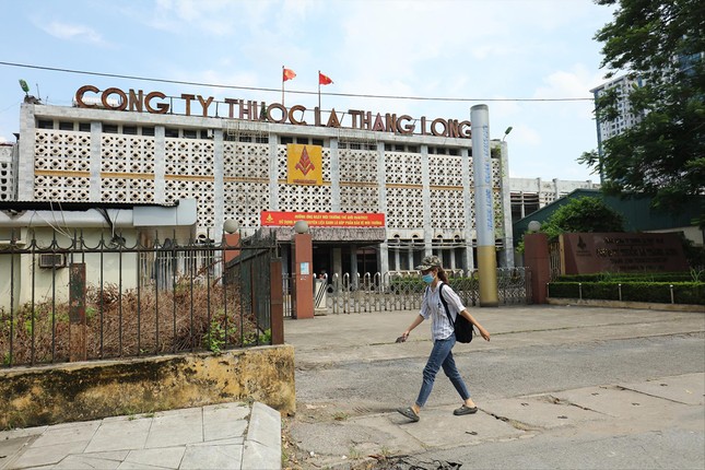 Nhà máy thuốc lá Thăng Long, một trong 9 cơ sở phải di dời theo Nghị quyết của HĐND thành phố Hà Nội. Ảnh: Tiền Phong