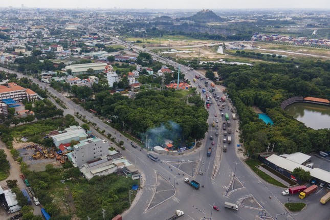 Khởi động nhiều dự án giao thông kết nối vùng Đông Nam Bộ. Ảnh: Tiền Phong