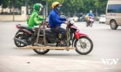 Hà Nội cấm xe máy chạy xăng từ Vành đai 1, người dân đi lại thế nào?