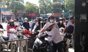 Hà Nội: Người dân xếp hàng chờ đổ xăng trước thông tin tăng giá