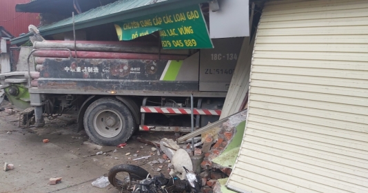 xe trộn bê tông hồng hà