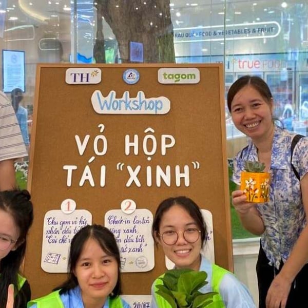 Những vỏ hộp tái “xinh”
