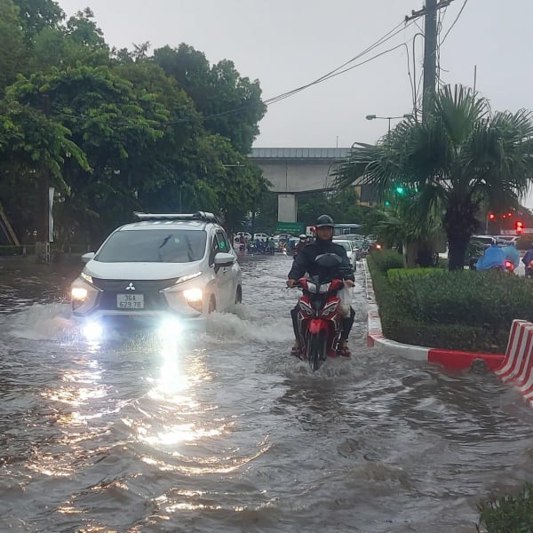 Hà Nội: Nguy cơ ô nhiễm từ ngập úng