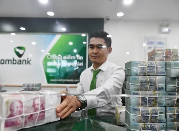 Ngân hàng ‘nói khó’ khi nộp thuế thay nhà cung cấp nước ngoài