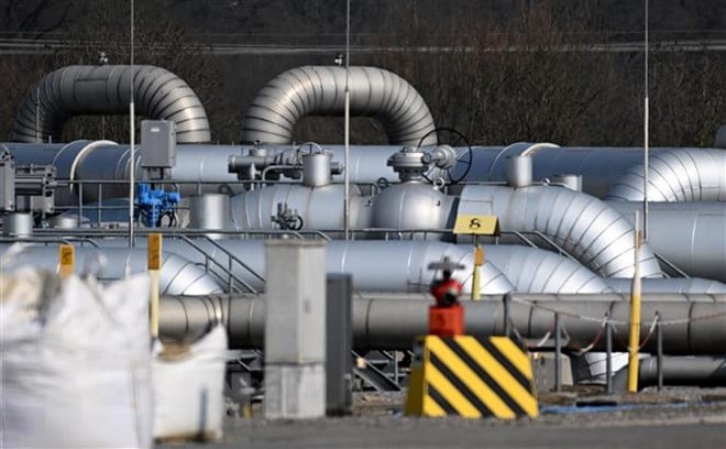 Đường ống dẫn khí đốt tại một trạm trung chuyển ở Werne, Đức. (Ảnh: AFP/TTXVN)