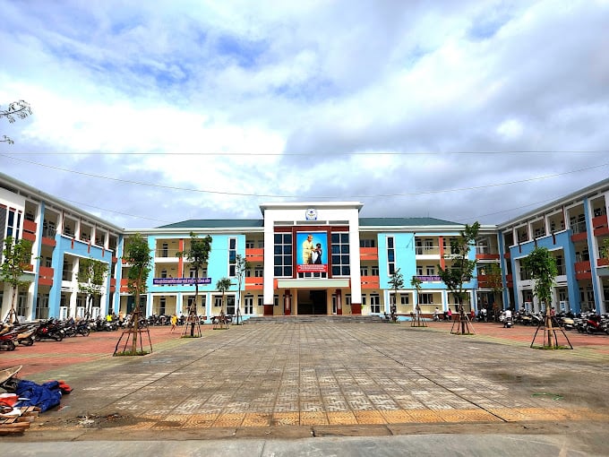 Trường tiểu học Ngô Thì Nhậm (huyện Thanh Trì, Hà Nội)