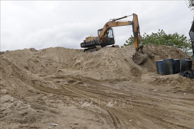 Đồng bằng Sông Cửu Long đang thiếu cát xây dựng (ảnh: TTXVN)