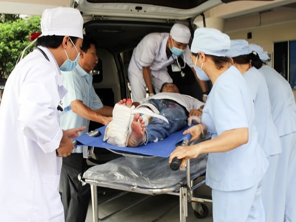 Chỉ có khoảng 5% nạn nhân TNGT được xe cấp cứu chuyển đến bệnh viện trong “thời gian vàng”. Ảnh: Bà Rịa Vũng Tàu
