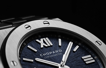 Chopard giới thiệu đồng hồ Alpine Eagle với bộ vỏ từ thép độc đáo