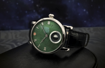 Đồng hồ Christiaan van der Klaauw Real Moon Joure mới có mặt thiên thạch xanh lá