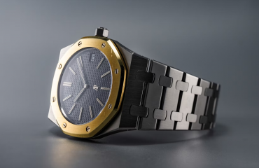 Đồng hồ Royal Oak của chính Gerald Genta được bán với giá hơn 2 triệu CHF (48,7 tỷ)